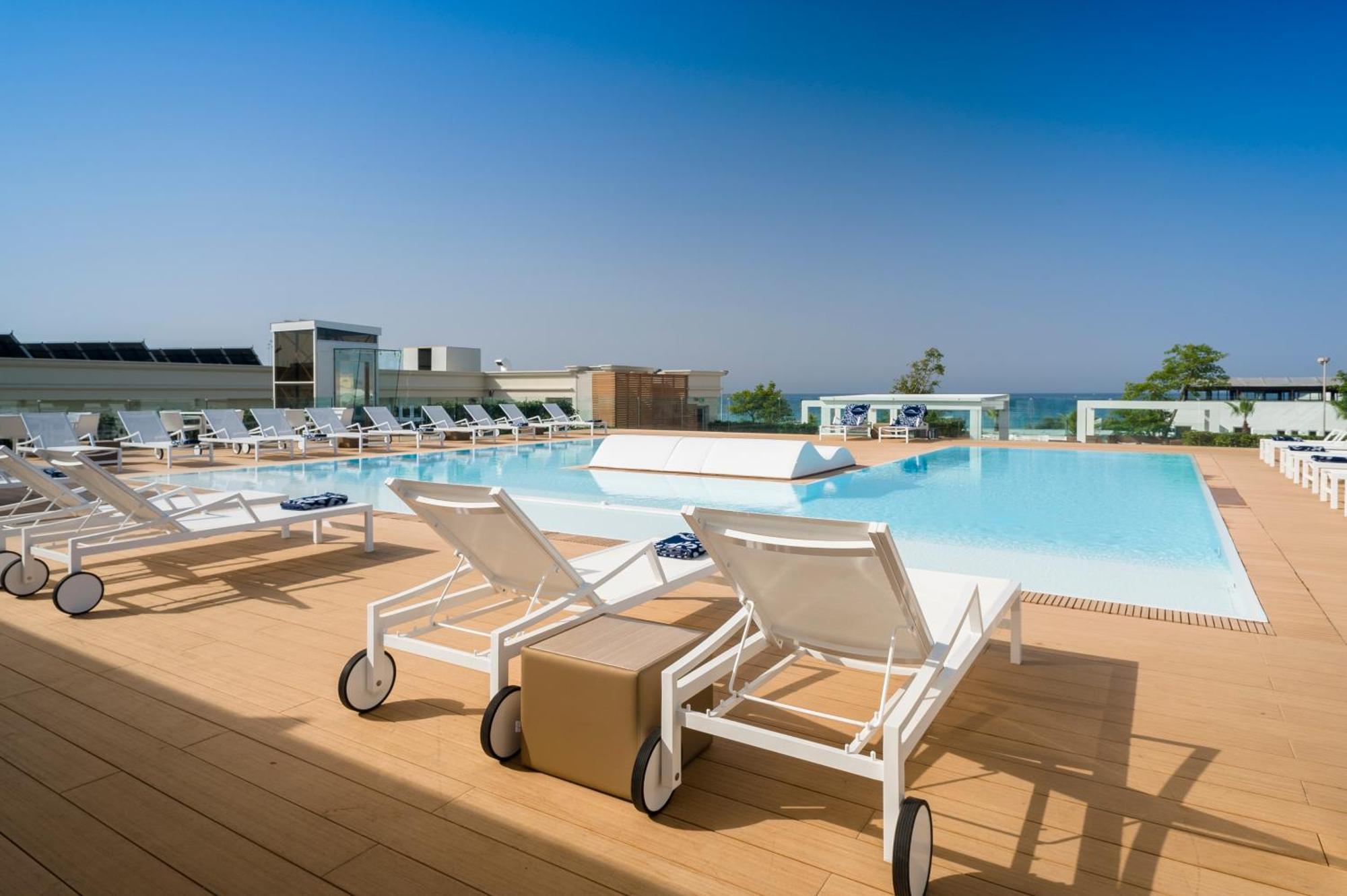 Le Dune Suite Hotel Porto Cesareo Exteriör bild