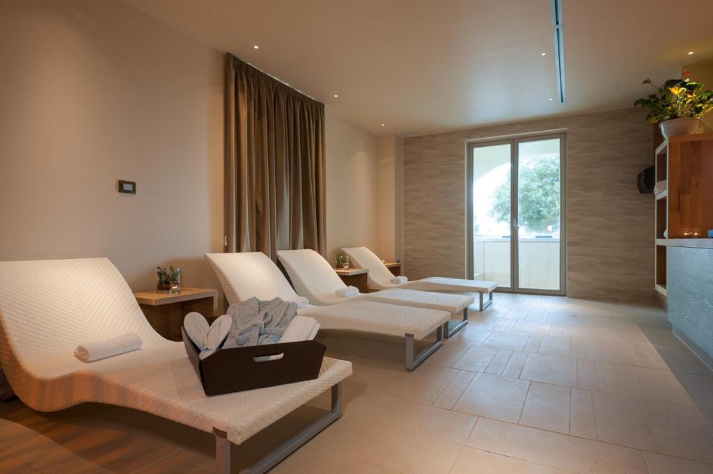 Le Dune Suite Hotel Porto Cesareo Exteriör bild