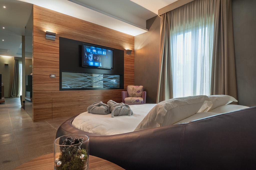 Le Dune Suite Hotel Porto Cesareo Exteriör bild