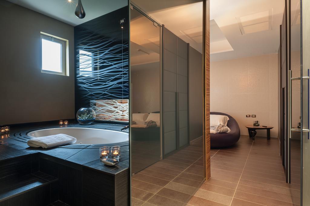 Le Dune Suite Hotel Porto Cesareo Exteriör bild