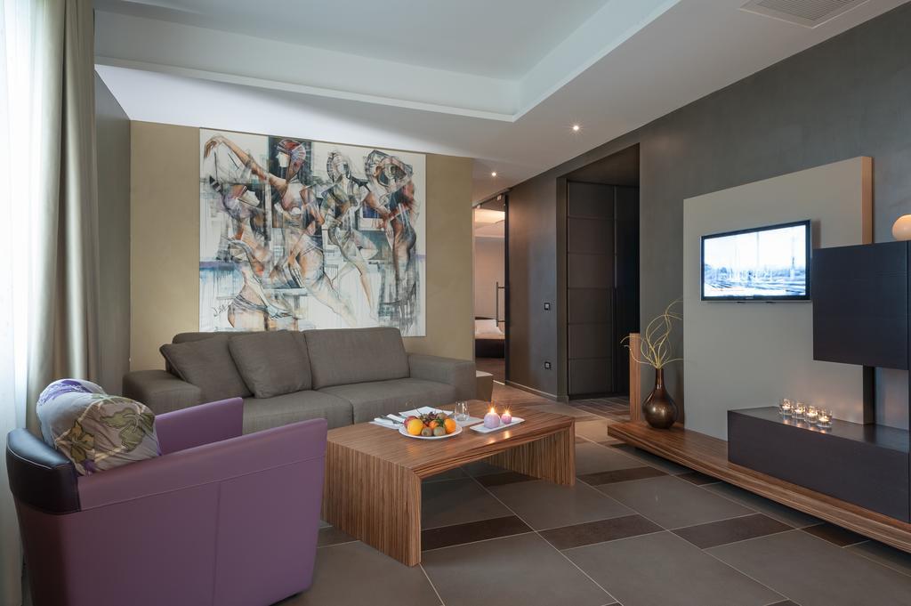 Le Dune Suite Hotel Porto Cesareo Exteriör bild